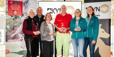„Helden auf vier Pfoten“ – Erster KYNtegra Award für Assistenz- und Therapiebegleithunde verliehen