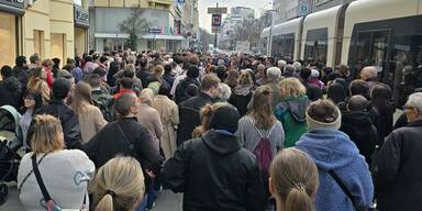 Trauerfeier Linz Amok Messerstecherei Afghane