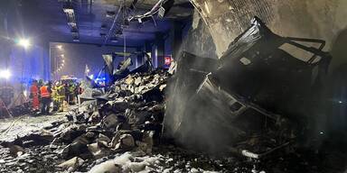 Brandherd ausgebrochen: Autobahn A10 gesperrt