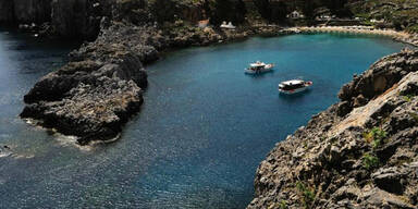 10-st-pauls-bay.jpg