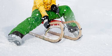 Rodelunfall am Semmering: 30-jährige Wienerin schwer verletzt