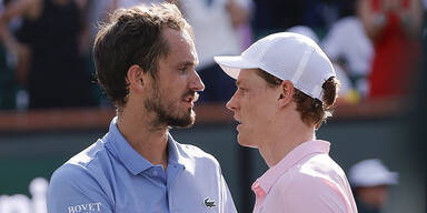 Reise-Chaos: Fluglinie vergisst Gepäck von Tennis-Superstar