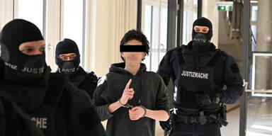 Prozess 15-Jähriger IS