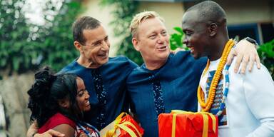 Hangover, Romantik und Abenteuer: Kai Pflaume und "Knossi" auf Hochzeitsreise 