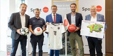 Markus Achleitner bei der Präsentation der Sommercamps.