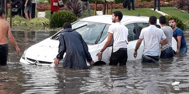 Heftiger Hagelsturm verwüstet Istanbul 