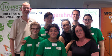 Linzer Schüler fliegen nach Singapur.