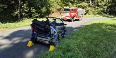 65-Jähriger stürzt mit Auto 80 Meter in den Tod