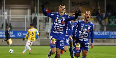 Hartberg bezwingt Ried daheim souverän 