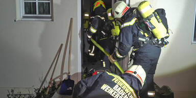 Bettlägrige Frau aus Brandwohnung gerettet