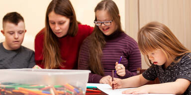 Bildungssprecher NÖ Fiedler (FPÖ) für Sonderschulen - Lebenshilfe widerspricht vehement