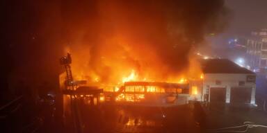Feuer in Firma