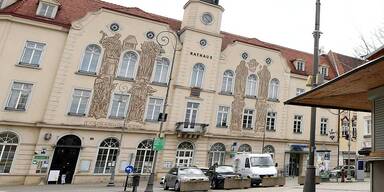 FPÖ gegen Neunkirchner-ÖVP: "Stadt ist faktisch blank"