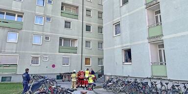 Feuer in Wohnung forderte zwei Schwerverletzte
