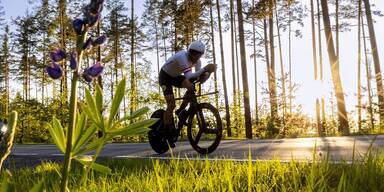 Extrem-Radsport-Spektakel! 173 Wahnsinnige radeln um Niederösterreich
