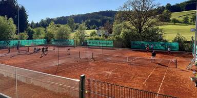 Drama am Tennisplatz: Helden retten Spieler das Leben