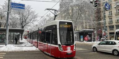 Schneewalze sorgt für Verzögerungen im Öffi-Netz