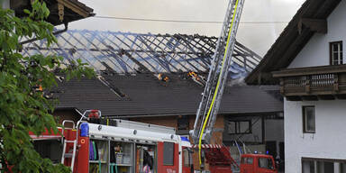Blitzschlag: Brand auf Anwesen in Tarsdorf