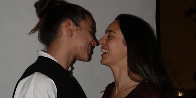 Liebes-Knaller: Hier schmusen zwei Bayern-Stars