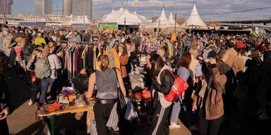 Wegen Arena-Bau: Flohmarkt-Initiative zieht in die "Lügner City"