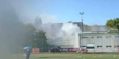Brand-Alarm: Dicke Rauchschwaden bei Wiener Sportanlage