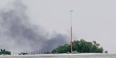 Rauchsäule und Großeinsatz: Brand im Wiener Hafen 