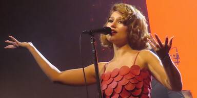 oe24 bei Raye: Liebe und Leidenschaft zwischen Theater und Rave