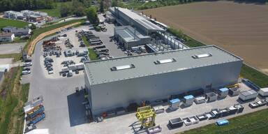 Arbeiter (34) von Betonplatte erschlagen