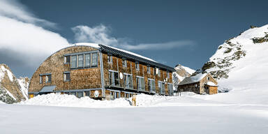 Vandalen verwüsten Stüdlhütte am Großglockner