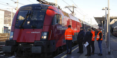 Dezeit kein Bahnverkehr möglich: Rauchentwicklung im Koralmtunnel
