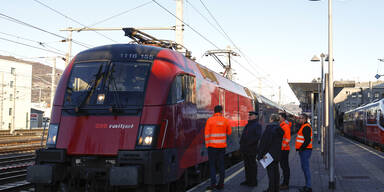 2,9 Promille: Betrunkener randaliert im Zug nach Simmering