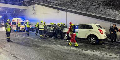 Geisterfahrer auf der Südautobahn – 6 Verletzte