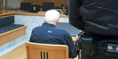 Doppelmord: 78-Jähriger erstach Ehefrau (70) und Sohn (41)