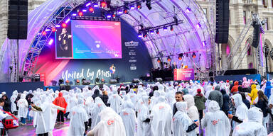 Song-Contest: Mega-Party trotz Regen am Rathausplatz 