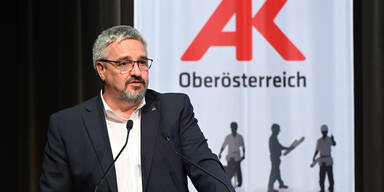 Zuverdienstsmöglichkeit für Menschen in Weiterbildung soll bleiben