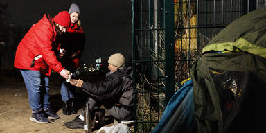 APA THEMENBILD  KÄLTETELEFONWINTERARMUTOBDACHLOSIGKEITCARITAS =.jpg