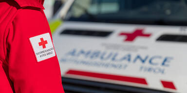 Fassadenreiniger (35) berührt Hochspannung – sofort tot