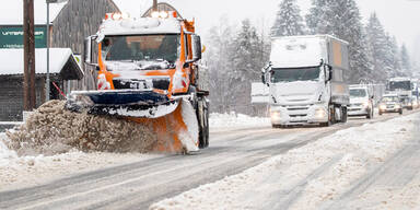 Winter Schnee in Ainet Tirol 