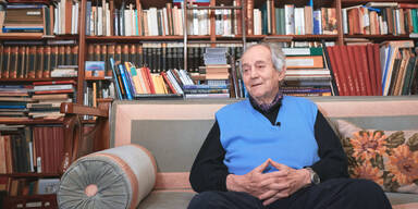 Baskenmütze bis Bösendorfer-Flügel: Schenk-Nachlass kommt unter den Hammer