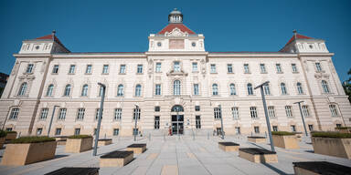 APAPROZESS UM ANSCHLAGSPLÄNE AUF VIENNA PRIDE 2023 =.jpg