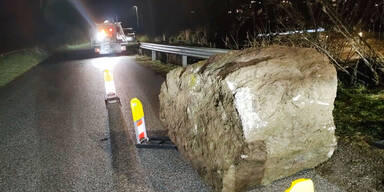 100 Bewohner nach Felssturz komplett eingeschlossen