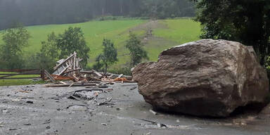 APAUNWETTER-FELSSTURZ-IN-TI.jpg