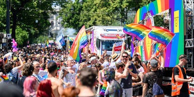 "Darf sich nicht wiederholen": Kritik an Förderkürzungen für Vienna Pride