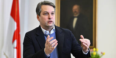 APAWIEN-WAHL INTERVIEW MIT FPÖ-SPITZENKANDIDAT DOMINIK NEPP =.jpg