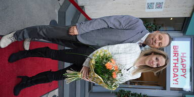 Simone Lugner: Tränen und "Blumen von Richard" zum 44er