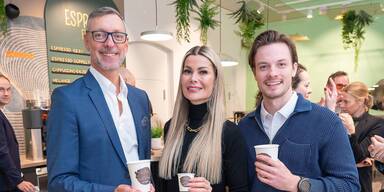 "Morning Coffee Rave" lockt prominente Morgenmuffel an