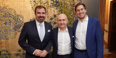 Politik, Kultur & VIPs folgen Ali Rahimis Einladung ins Palais Szechenyi