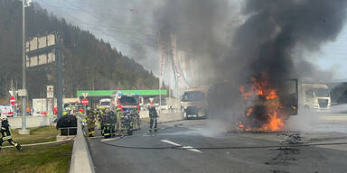 Lkw Brand Autobahnparkplatz Angath Nord