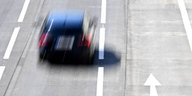 "Flott in Fischamend“: Davongerast, als Polizei 20-Jährigen aufhalten wollte