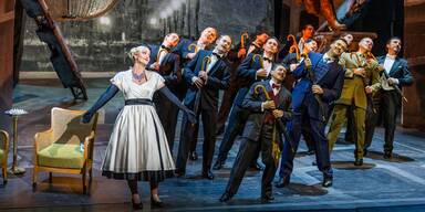 BB_Die lustige Witwe_050_c_Christian Husar.jpg